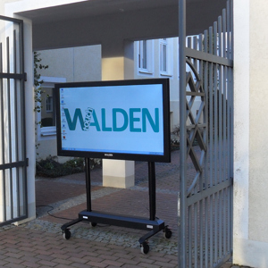 Datei:WALDENtouch im Tor.jpg