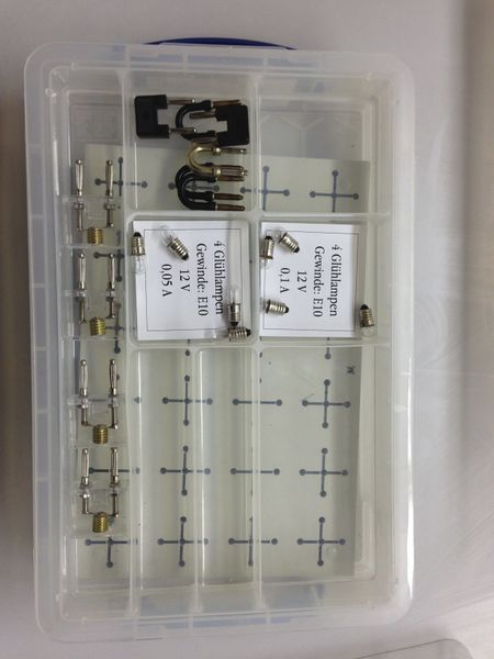 Datei:Schülerbox Elektrik 1.2 STS-Horn.jpg