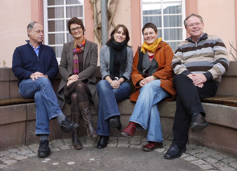 Datei:ZUM-Vorstand 2011.jpg