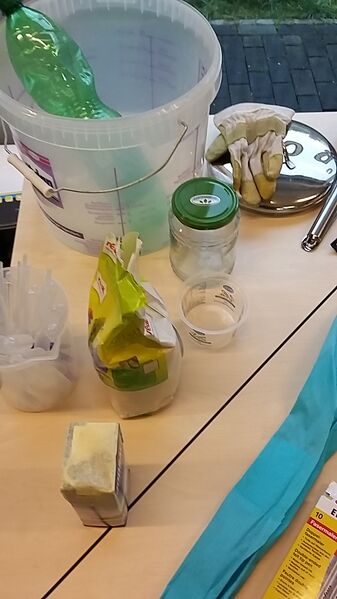 Datei:Workshop Wasser 2016 Aufbau 18.jpg