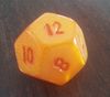 D12 - orangener Würfel.jpg