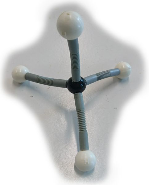 Datei:Methan im Molekülbaukasten.jpg