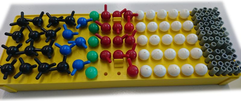 Datei:Molekülbaukasten Bild.jpg