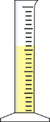 Kleiner Messzylinder und gelber Fluessigkeit.svg